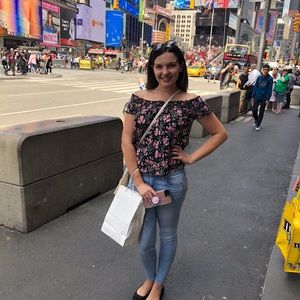 Meet your Posher, Jessica